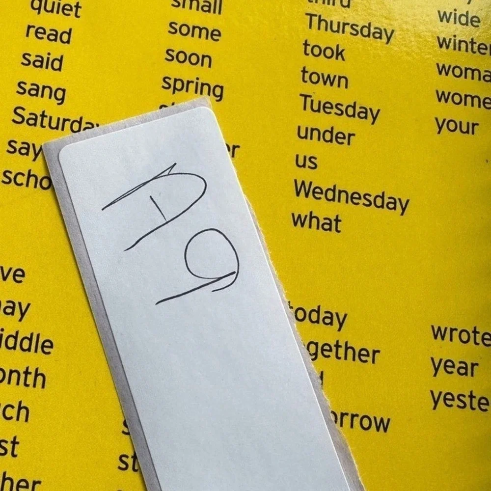 Scholastic 100 Words Kids Need‎ to Read by 1st Grade Sight Word Practice Book 1